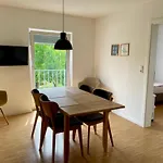 Gaestehaus Juhl - Ruhige Zimmer, Und فندق