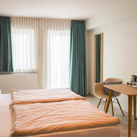 Отель Gaestehaus Juhl