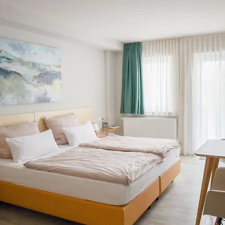 Gaestehaus Juhl Отель Rangendingen