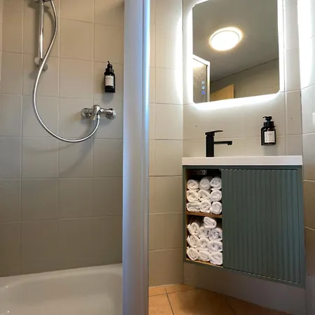 Gaestehaus Juhl - Ruhige Zimmer, Und Hotel *